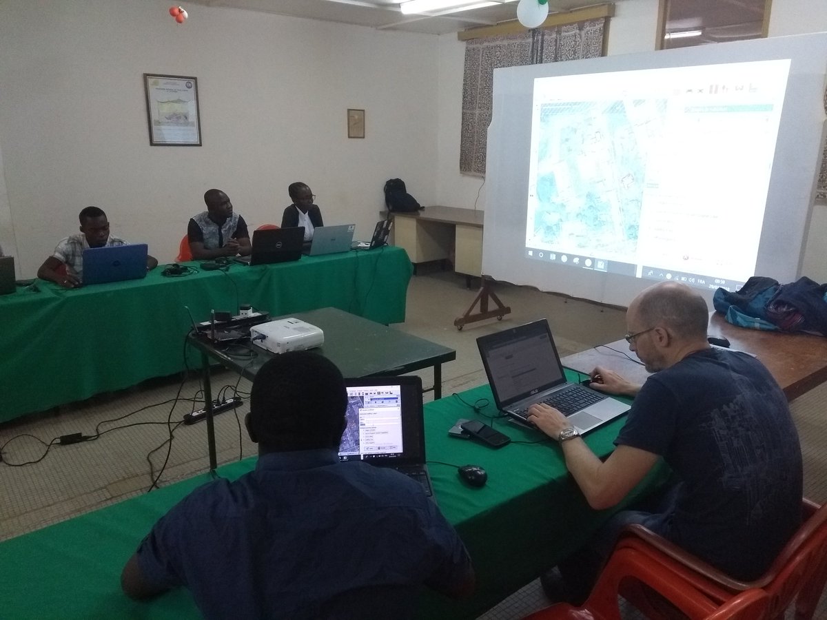 nicolas_chavent's tweet photo. =#ANRCohesionBouake #OpenStreetMap #OpenData #openscience #DevelopmentDurable #paludisme #Cotedivoire= 

#Data #OSM #MapFeatures #datasemantique #datamodels formulaires @OpenDataKit @kobotoolbox pr les enquêtes de #terrain

@ird_fr #IPR #LesLibresGeographes @OSMCI #civ #map4civ https://t.co/3LILcXKHVQ