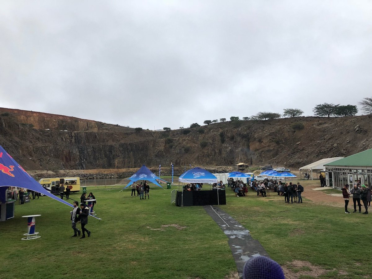 bfsrocks's tweet image. Our view from stage today!!! It&apos;s like this all around us!! #southafrica #stageview