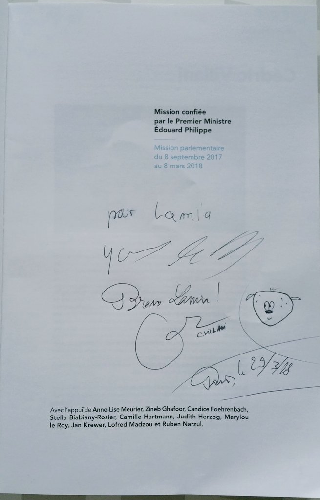 Innovate4ever's tweet photo. Après la dédicace de @ylecun, celle de @VillaniCedric, avec les félicitations svp ☺ Merci Monsieur le Député ! #RapportVillani  #IntelligenceArtificielle #AIforHumanity https://t.co/kyWZwcArbH