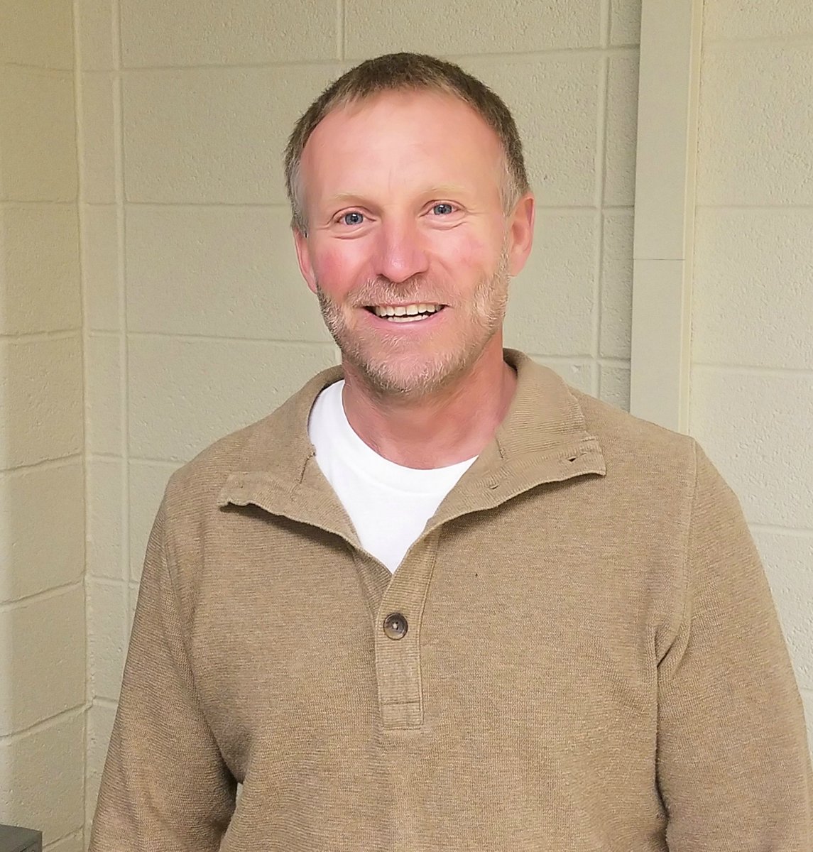 MinnesotaWest's tweet photo. Our Agriculture Faculty are also Alumni!  Rolf Mahlberg and Jeff Rogers are long time Ag Instructors here at Minnesota West! #MinnesotaWest #learnwithpurpose #ExtraordinaryNumbers #mnleg https://t.co/EjnUNreGxJ
