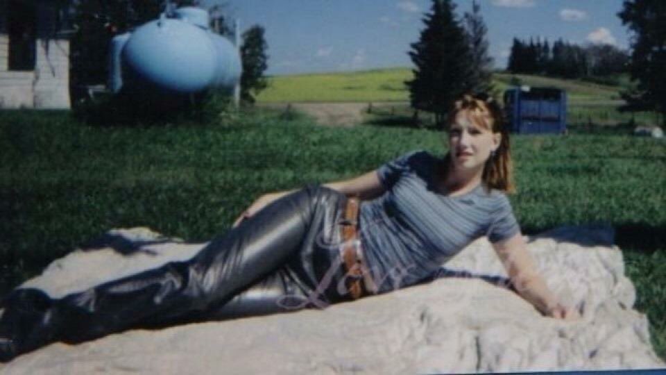 This is a pic of me taken around 2000