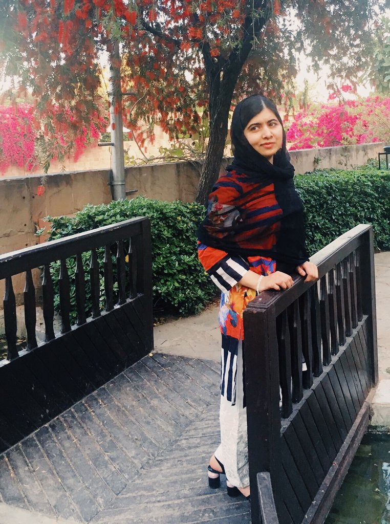 MalalaFund's tweet image. .@Malala’s back in Pakistan. Wishing her the most incredible visit home. 🇵🇰 #WelcomeHomeMalala