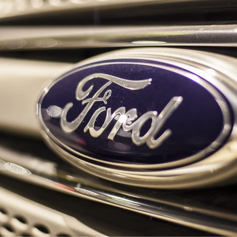 BitcoinNews's tweet photo. Ford to Use Cryptocurrency for Inter-Vehicle Communication System https://t.co/lh2HMUFtH5 #Bitcoin https://t.co/hroLM2gvdX