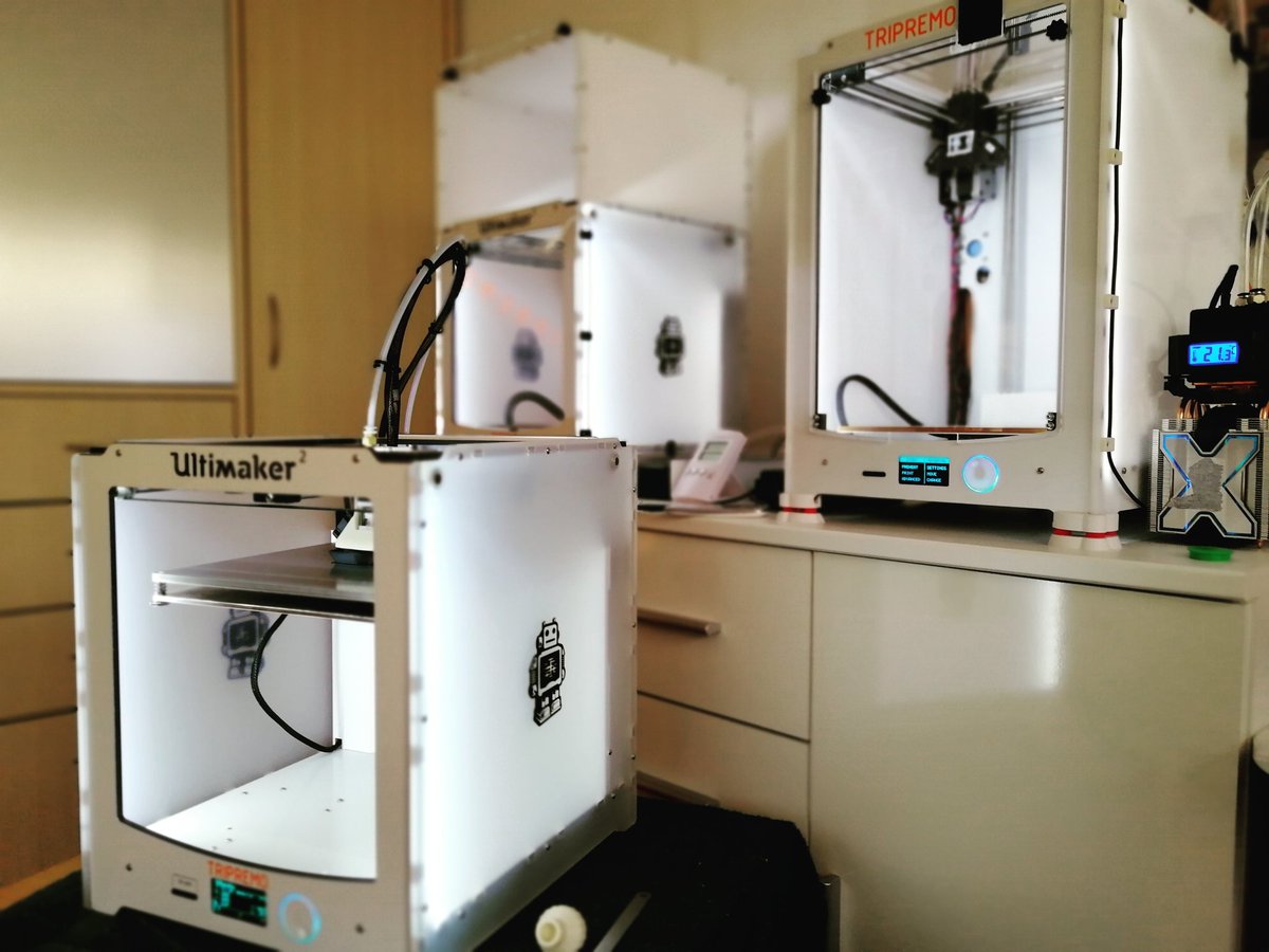 tripremo's tweet photo. Alle guten Dinge sind drei.

#ultimaker2 #ultimaker #3DPrinting #3DDruck #bondtech #tripremo #print
#3 #filafarm #threetimes https://t.co/cg3L8ExPLr