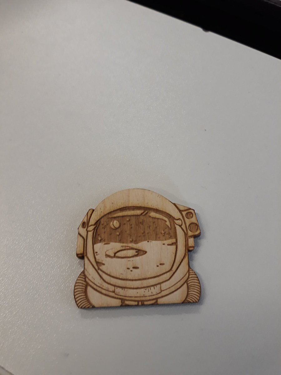 HarrisEngineers's tweet image. A busy lunchtime laser cutting today. @HarrisTechnical #cadcam #AutoCAD High precision cutting and engraving using #lasercutting #Designing