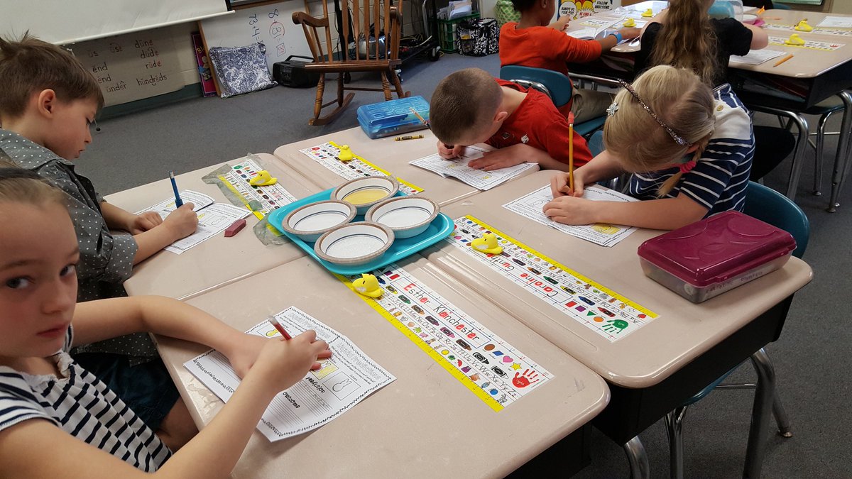 DCESJFachler's tweet photo. A little Peeps science! Exploring how Peeps react in different liquids. https://t.co/Zuh7XOLMkh