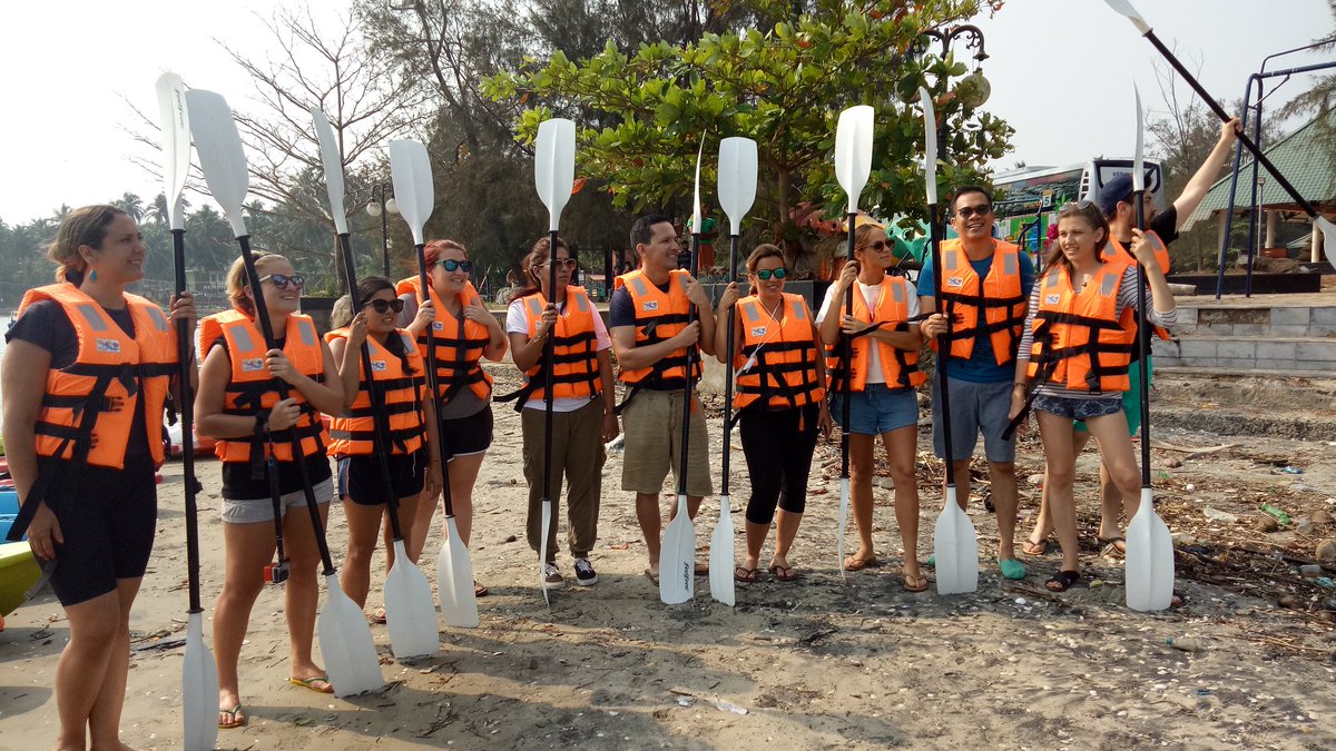 TourismKannur's tweet photo. #KeralaBlogExpress Bloggers enjoying kayaking through Anjarakandi river which is home for good number of mangroves at Dharmadam, Kannur @KeralaTourism https://t.co/mSDToGiw8Y