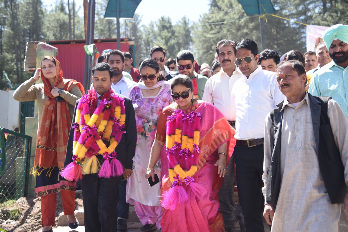 JammuTourism's tweet photo. Hon'ble MoS for Tourism and Floriculture @priyasethibjp inaugurated the Tulip Garden at Sanasar today. Tulip garden is open for next two weeks. https://t.co/McQkGRGyBv