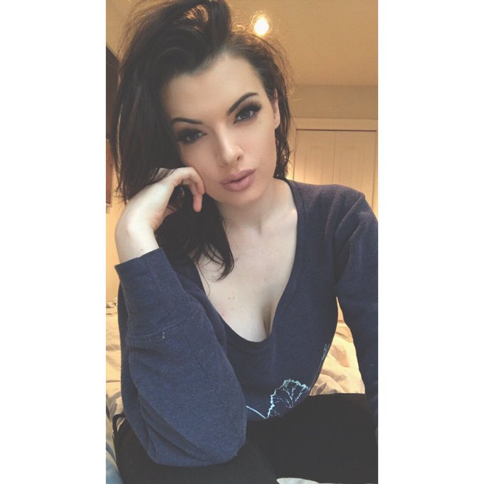 Mood. https://t.co/NwQ3DVefBv<a href="/tag/birthdaygirl"class="tags"><span>#birthdaygirl</span></a>