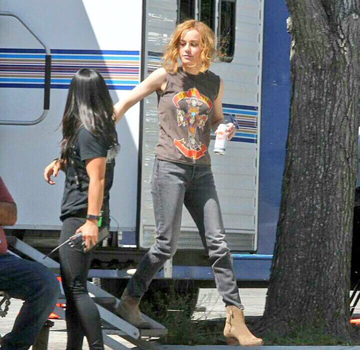 cinemito's tweet photo. Brie Larson no set da Capitã Marvel. https://t.co/CO0tgQeIFl
