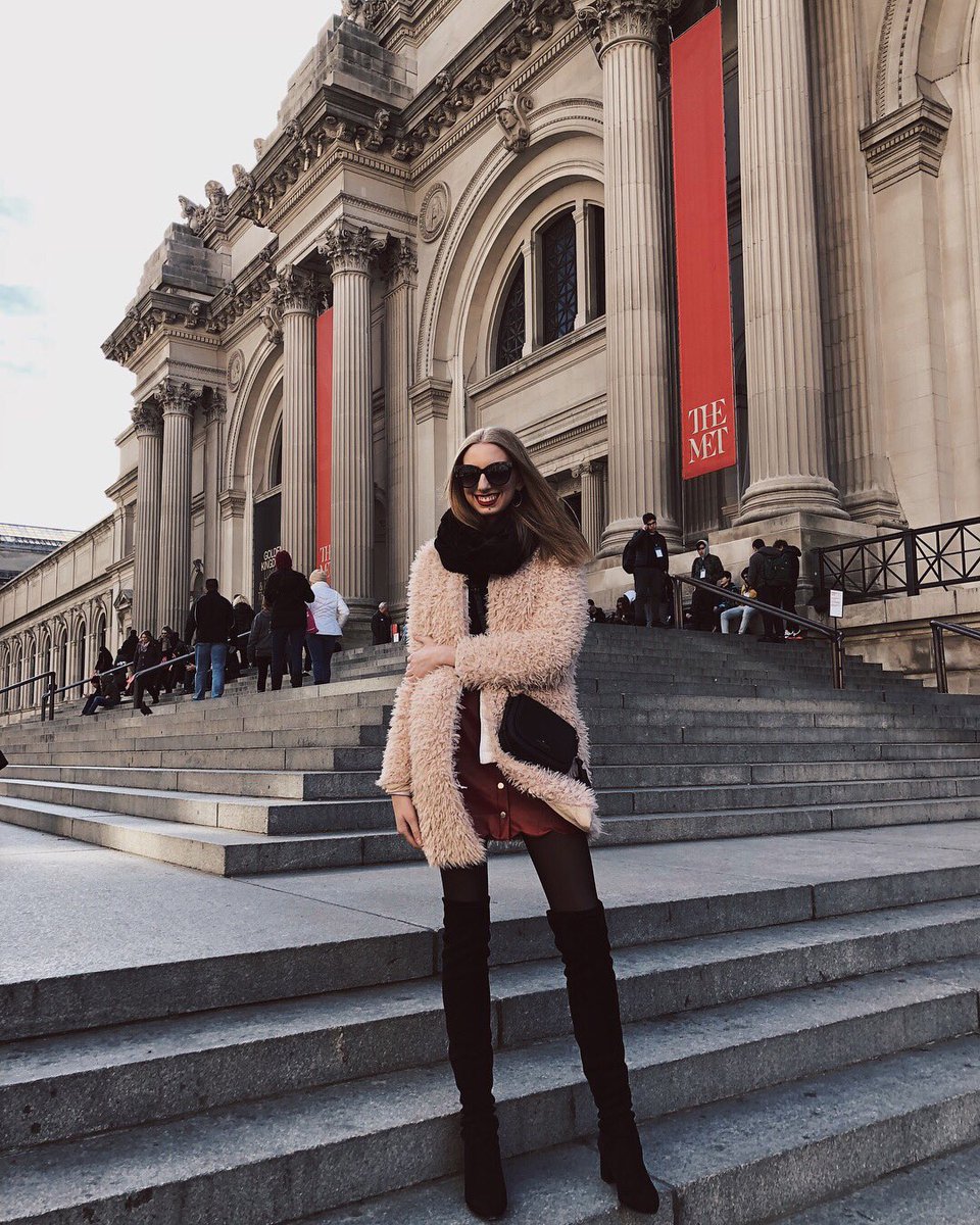 laurencail's tweet photo. nyc, part two 🚖🏙💖 https://t.co/wOxfc8jF4w