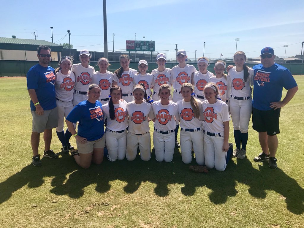softballOOHS's tweet photo. Orange ended big with two W’s yesterday over two very competitive teams. Overall 3-2 for the week. Let’s sweep the sheds when we get home ladies🍊⚾️🏖 #orangepride #dowork #finishstrong #2018Season #orangeSB 💙🧡 6️⃣days till Big Walnut. https://t.co/CnQ4Ct6K7H