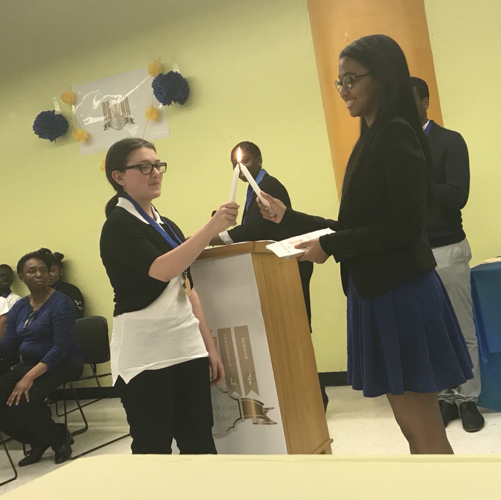 TPaulin_BKNHS's tweet photo. So happy that I was able to share a few words to acknowledge the scholars of Science Skill HS at their National Honors Society Induction Ceremony. Shout out to @ScienceTech Principal McGregor and her new student leaders. Awesome! #StudentStrivers https://t.co/XvopGlvhPA
