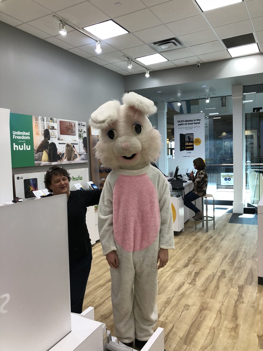 Jake Ludacka (@sprintguynews) on Twitter photo @UWJordanCreek pulling out all the stops to close the month strong. Already over the century mark in new and looking for more <a href="/TrudyWaybill/">Trudy Waybill</a> <a href="/Mikeminus3/">Michael Benz</a> <a href="/TimMiller44/">Tim Miller</a> <a href="/jimmills22/">Jim Mills</a> @Sprint4Midwest #findingawaytowin @UWJordanCreek pulling out all the stops to close the month strong. Already over the century mark in new and looking for more <a href="/TrudyWaybill/">Trudy Waybill</a> <a href="/Mikeminus3/">Michael Benz</a> <a href="/TimMiller44/">Tim Miller</a> <a href="/jimmills22/">Jim Mills</a> @Sprint4Midwest #findingawaytowin