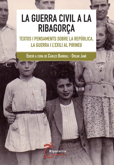 Ara mateix, gran assistència i interès a l’església vella de #pontdesuert per escoltar #GuillemCoyo i <a href="/Barrull/">Carles Barrull</a> sobre la II República i la #GuerraCivil dins la #SetmanaSantaCultural
