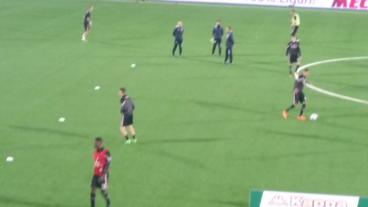 enzomelillo1's tweet photo. #SerieB 33esima giornata: ore 20,30 #EntellaPalermo. Formazioni ufficiali e riscaldamento @Radio1Rai #Tuttoilcalcio @TgrLiguria @TgrSicilia @TgrRai https://t.co/3k0qTTKTTF