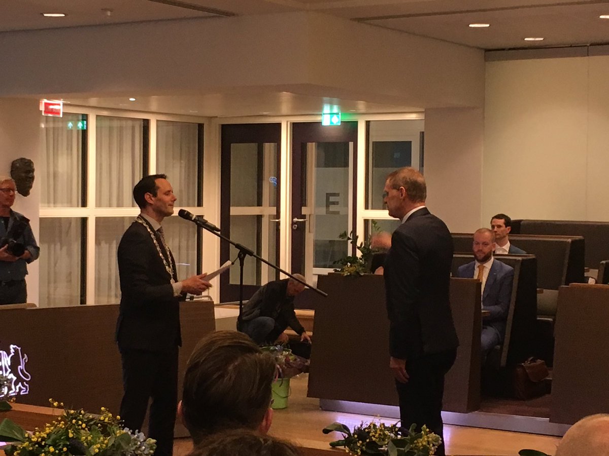 Wij wensen <a href="/jan_panhuis/">Jan van Panhuis</a> en de voltallige, zojuist geïnstalleerde raad van harte Gods zegen en wijsheid toe.