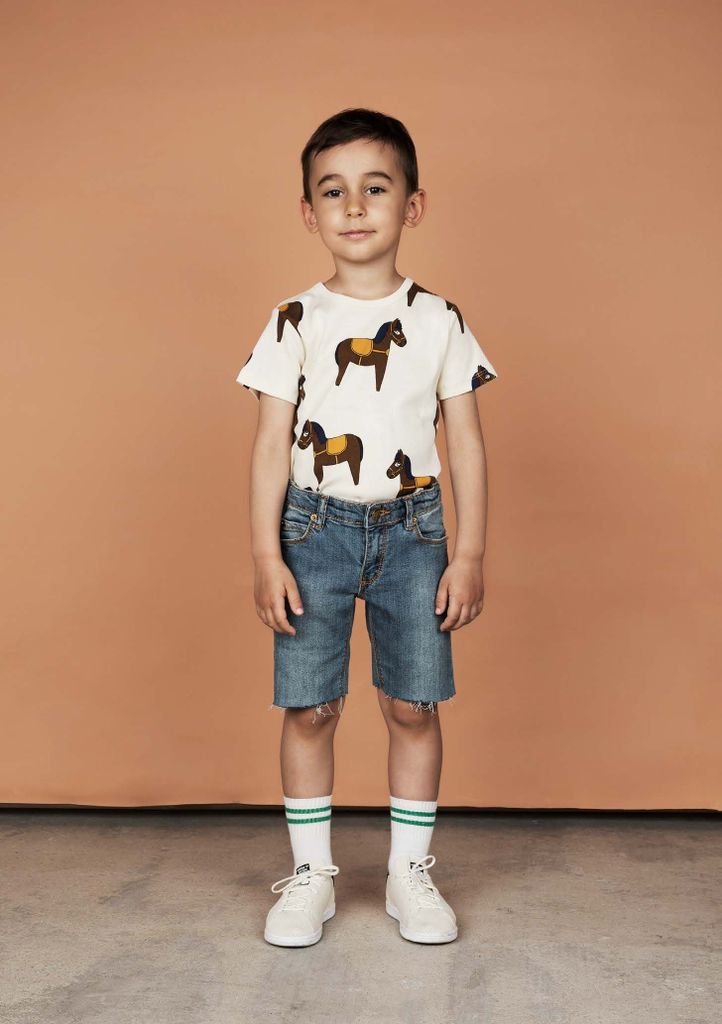 Sharpen up your Spring wardrobe with an essential print tee from Mini Rodini. This Yellow Horse T-Shirt is available now! 

#OOTD #KidsFashion #FashionKids #Fashion #KidsAtelier #KidsClothing #KidsBoutique #KidsStyle
