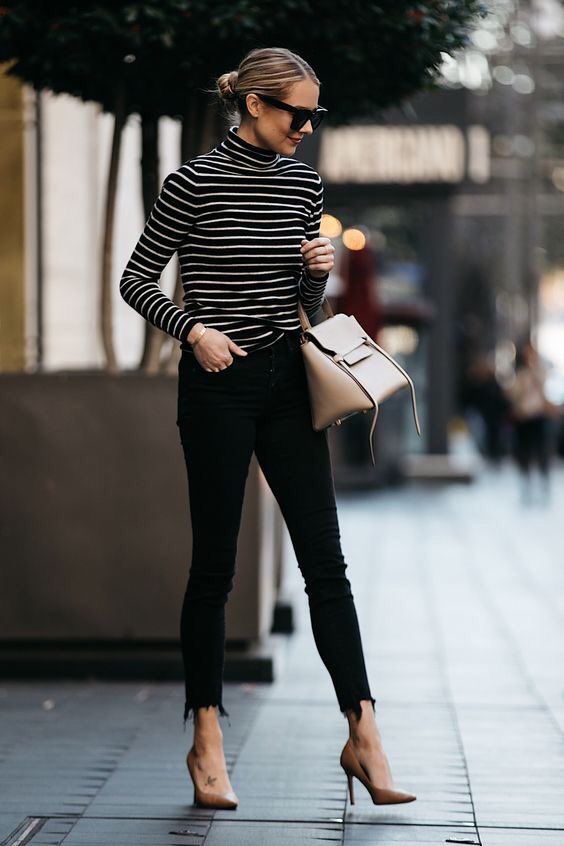 EstienneStyling's tweet photo. Stylish Street Style
.
.
https://t.co/hTAZkznjFv.
.
@TheBathGuide @CombeGroveBath @the_dressagency @InBath @WeLoveBath #StreetStyle #InStyle https://t.co/BUVlljtmJx