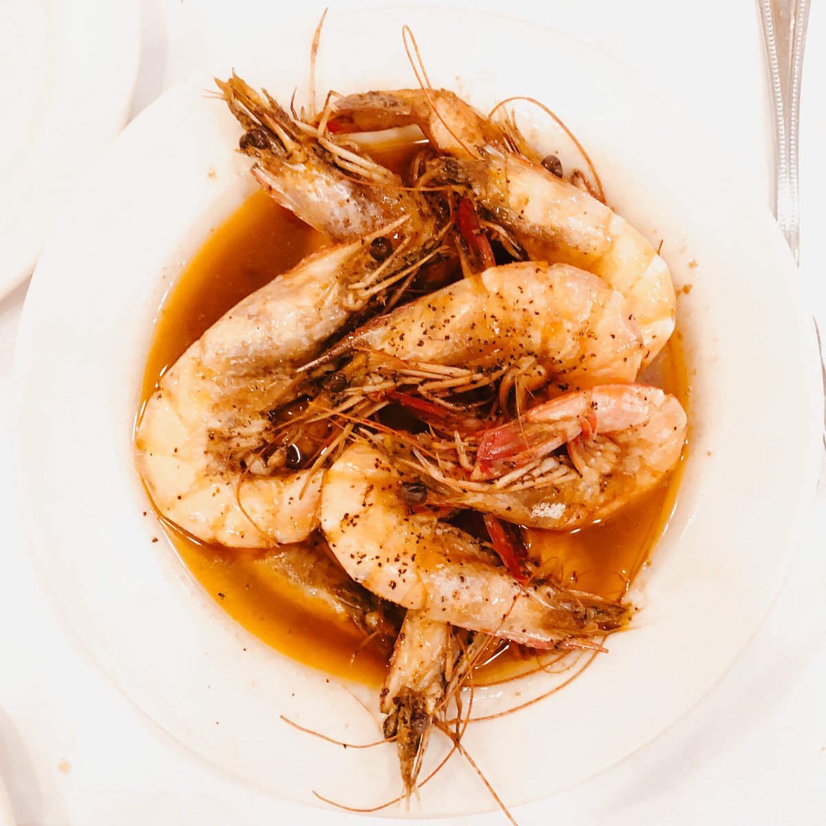 pwanning's tweet photo. The OG of BBQ shrimp at Pascal’s Manale. Tasty, but a lot of manual labor to eat. https://t.co/ftqLEAUd8V