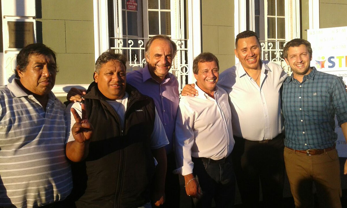 josephsredni's tweet photo. Felicitaciones @WalterLeonardi3, toda la familia municipal espera de vos una gran gestión, con más salud, formación profesional y trabajando fuerte siempre al lado de los trabajadores. Gracias #Nely por todo el empeño que pusiste durante tu mandato!!! @MunicipioTigre @ZamoraJulio https://t.co/YNRyqKq0bH