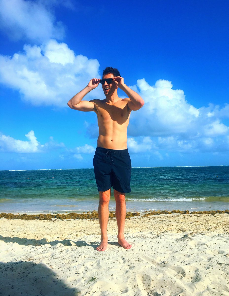 ☀️🏝🥥 Cancun ☀️🏝🥥
Listo hoy para @mayan_madness_fest
#beachlife #chaser #mayanmadness #cancun #Springbreak2k18 #BEACHPLEASE #beachbody #music #DanceParty #plur #QuieroIr #ParaEstarDeBuenasYo #FamaABailar27M #SpringBreak