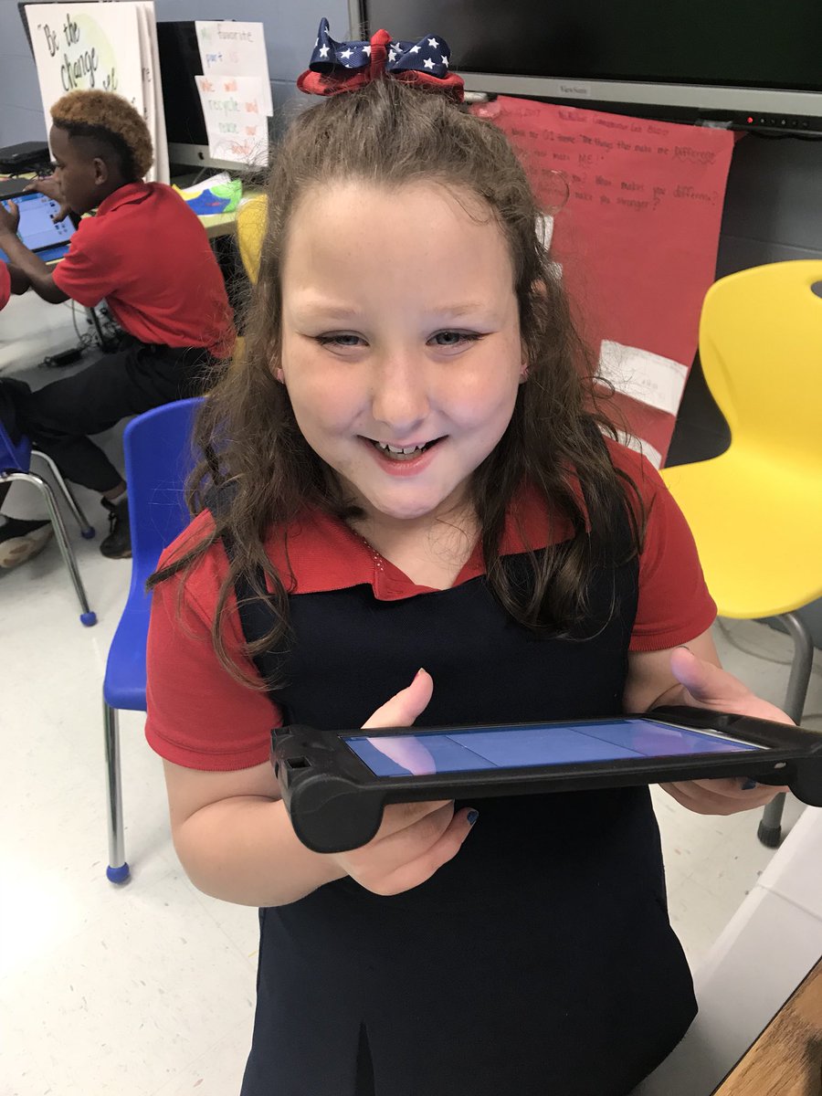 MAPcreations's tweet photo. @mlmitche1 @MaryBAustin 3rd graders are creating “healthy” comics for their 4th qtr PBL & our school theme: “Be the change you wish to see in the world.”(-Gandhi) using the LEGO Story Visualizer App.
👁spy the 4C’s in action! #AustinInnovators
#ComicCreations
#ComicsROCK! https://t.co/K922LLoKot