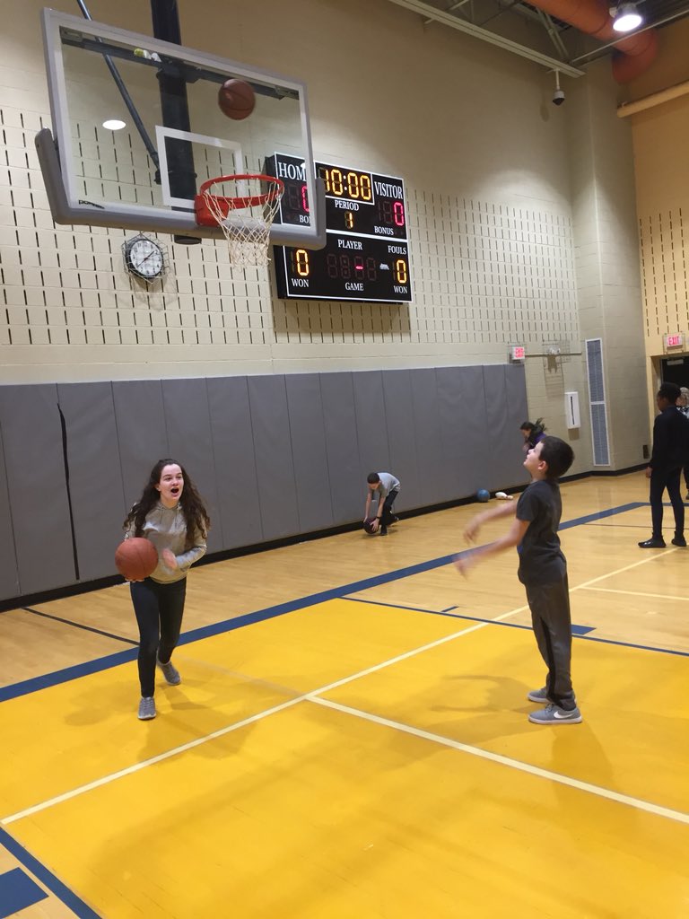 TaylorUESgrade5's tweet photo. Spirit Day Fun! https://t.co/sBf1y9qJG2