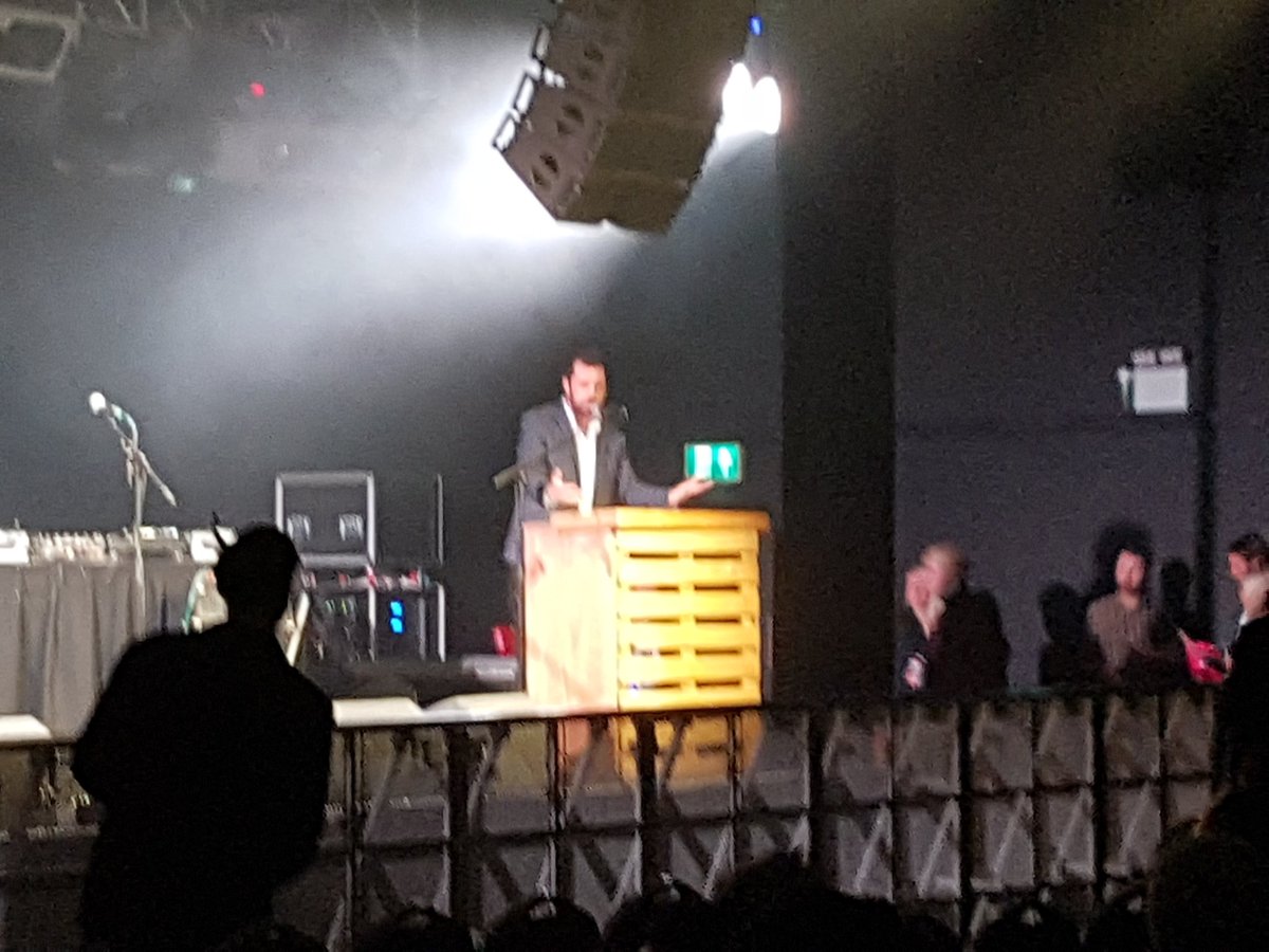 billbones80's tweet photo. Good turnout #CMAS18 #CMAs #CardiffMusicAwards https://t.co/qkLb6dBc4Z