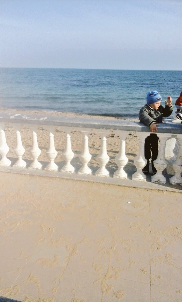 SwetaWesterwell's tweet image. Море волнуется раз. #Евпатория набережная парка #Фрунзе. До каменных оград около 5 метров