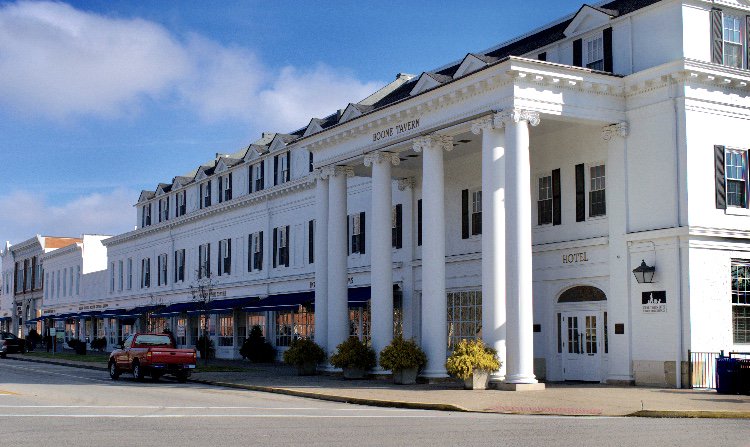 Boone Tavern Hotel & Restaurant tweet media