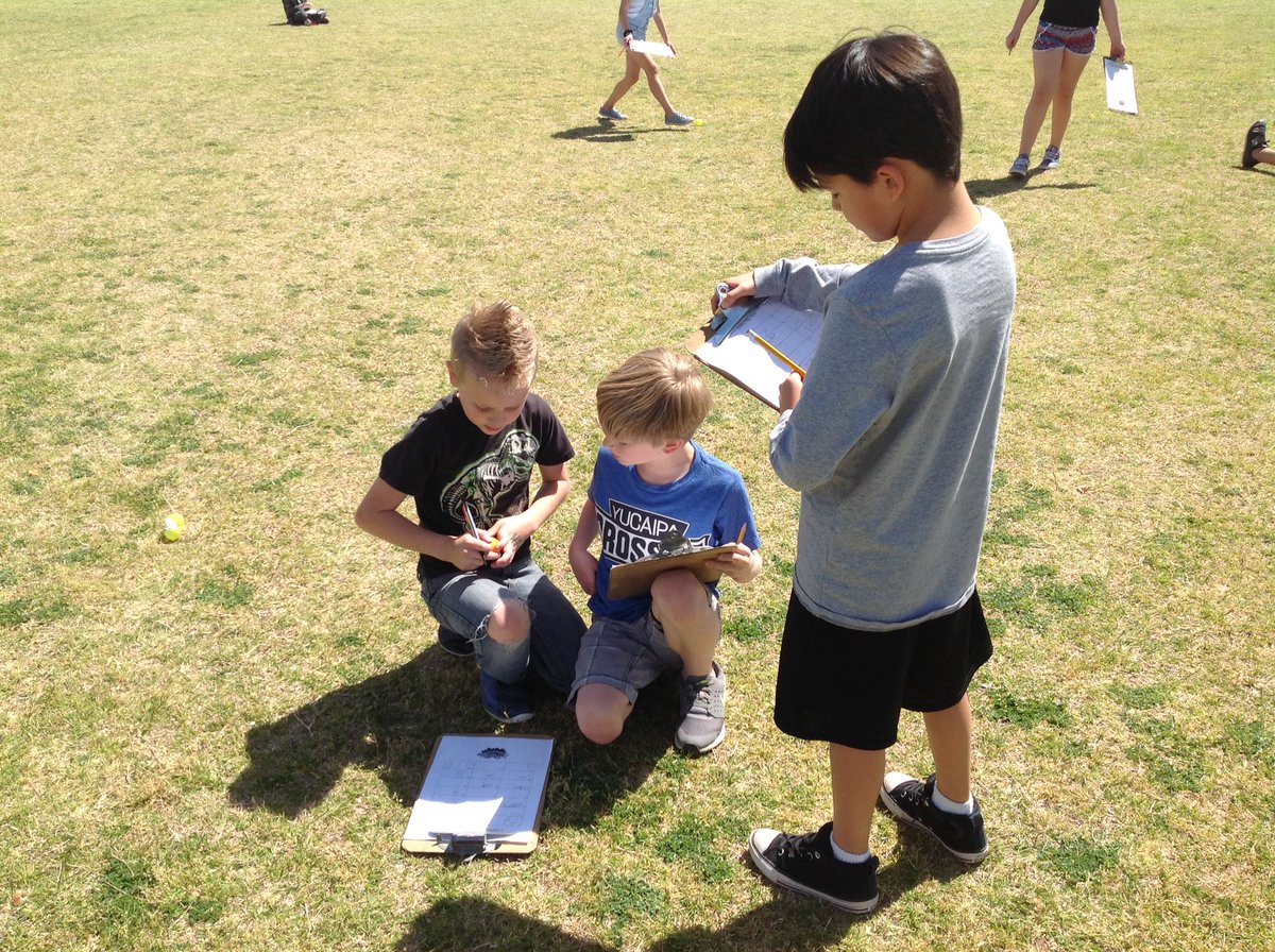 HarmonElemHawks's tweet photo. Spring is in the air....3rd graders are out on a math review egg hunt. https://t.co/psZ74pEswW