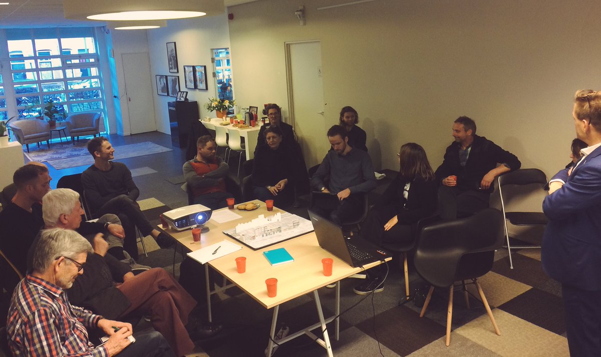 DHcooperatie's tweet image. Bespreking @HelloMakerdam met bewoners en ondernemers in de denktank 'Abrikoos': welke varianten zijn er mogelijk als verbinding tussen Schans/Watergeus en Historisch @delfshaven_rdam?