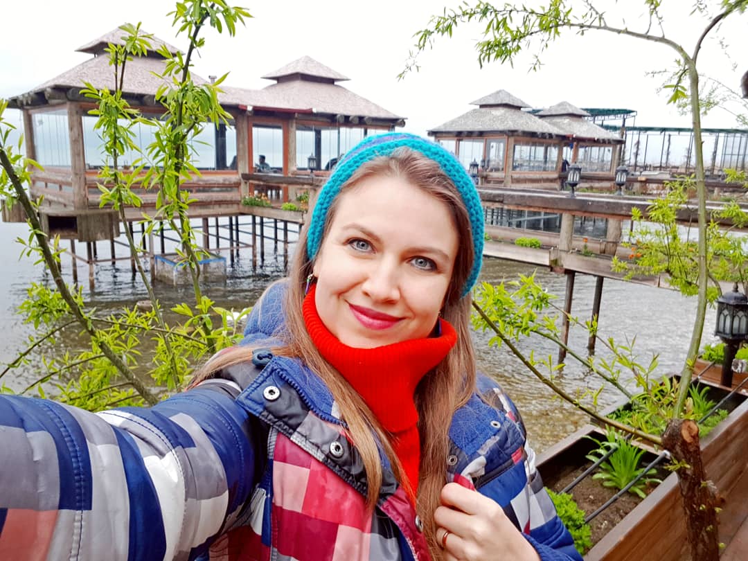 Burası Seyşeller olsa beğenirdiniz tabii ama bence İznik olsa da beğenirsiniz!😉🤗😄💙 Hatta daha çok beğenirsiniz, neden beğenmeyesiniz mis gibi yer!😍😘 instagram.com/p/Bg6MbGShPiB/