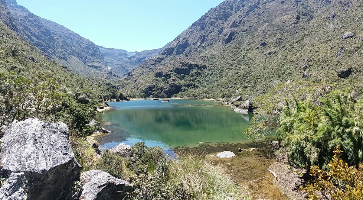 RUTAS_4WD's tweet photo. RT @AndesVenezuela Laguna La Coromoto #PNSierraNevada
#Merida  (Foto de @jsanti11) https://t.co/c2kvG07iUL