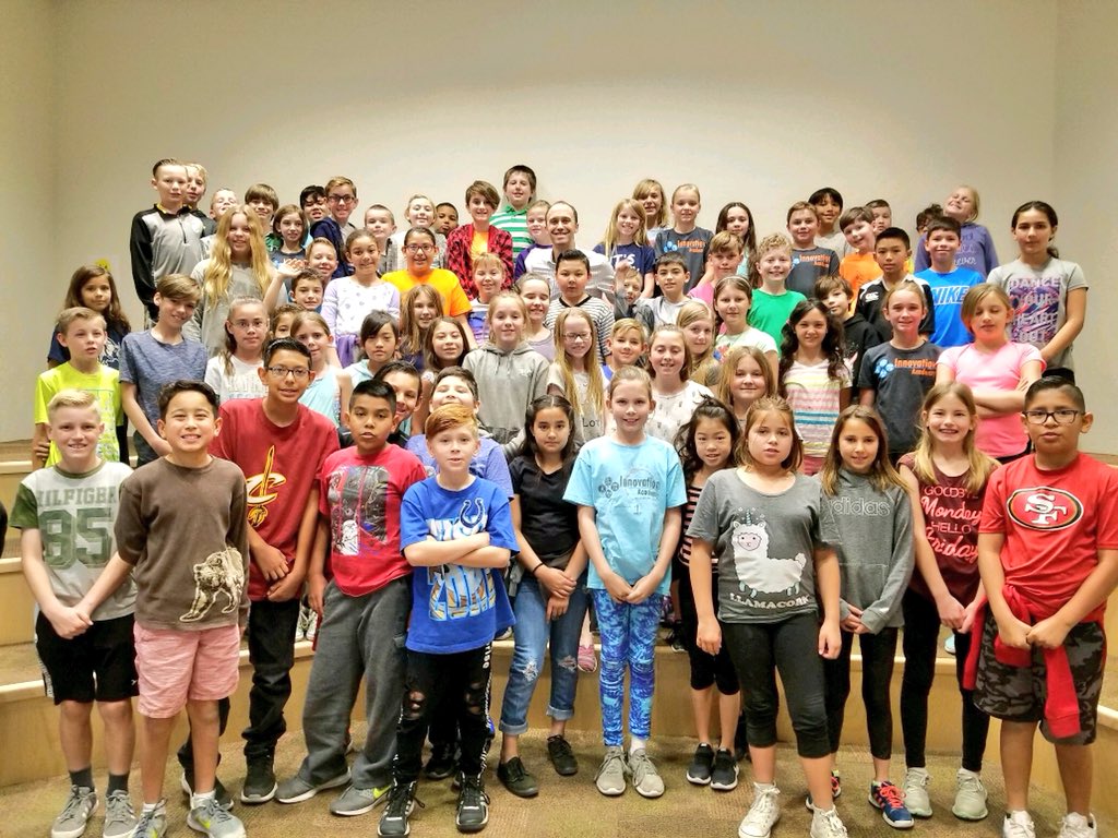 InnovationAmphi's tweet photo. It was a pleasure to have @jeffbeamish on campus today teaching our students about all things weather! We hear he enjoyed our fun and innovative presenting space! #AmphiCommunity #DiscoverAmphi #InnovationAmphi #azwx https://t.co/emXuNzDGGZ