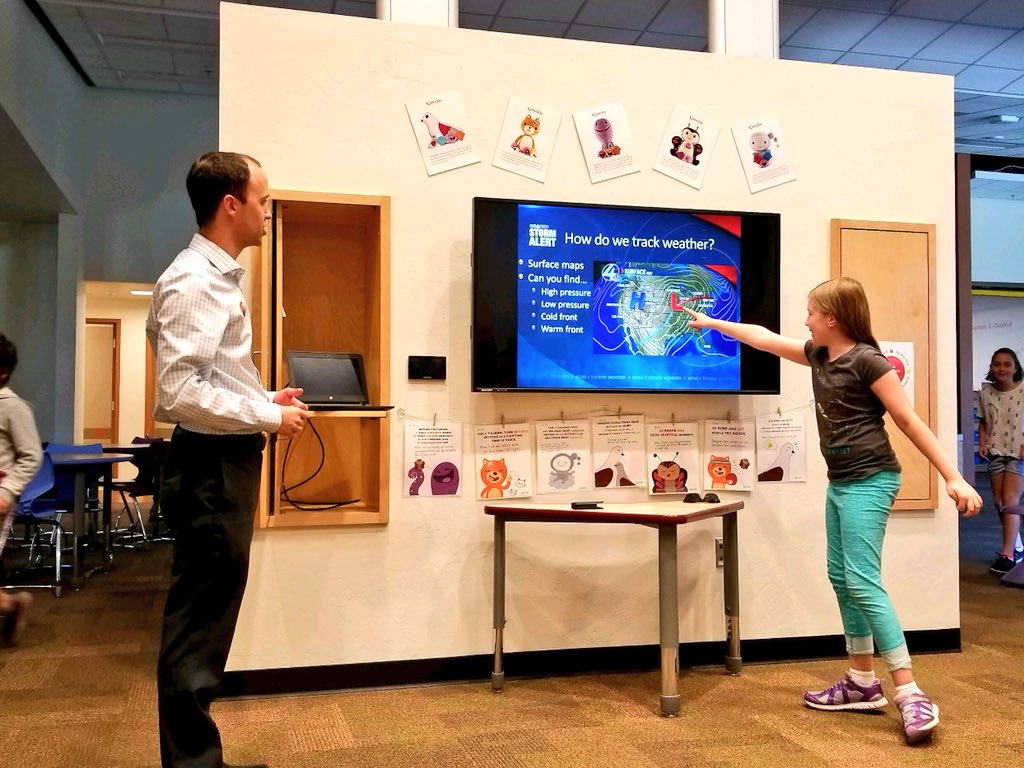 InnovationAmphi's tweet photo. It was a pleasure to have @jeffbeamish on campus today teaching our students about all things weather! We hear he enjoyed our fun and innovative presenting space! #AmphiCommunity #DiscoverAmphi #InnovationAmphi #azwx https://t.co/emXuNzDGGZ