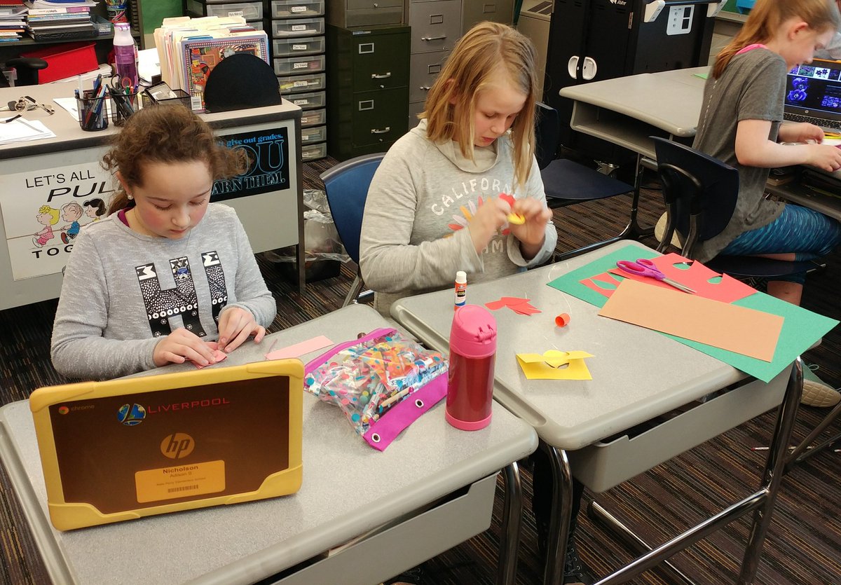 KrisFerguson17's tweet photo. NPE 5th grade #kindness garden in progress because #otherpeoplematter @lafave_ @dziegler15 @Colleen_CK @PosProject https://t.co/yO2FbTDjCC
