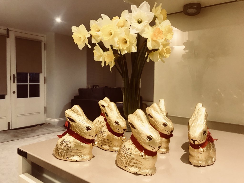 vickyford's tweet photo. Getting ready for a low-plastic Easter break  #GiveUpPlasticForLent #HappyBunnies https://t.co/mG6AOTdTj2