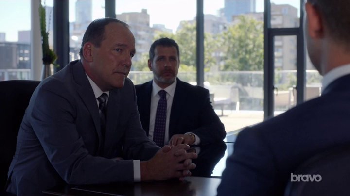 KingSuitor's tweet photo. Always great to see Mike put on the cape 💪🕴️#Suits #S07E11 https://t.co/zQpY1z3CJP