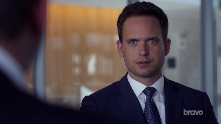 KingSuitor's tweet photo. Always great to see Mike put on the cape 💪🕴️#Suits #S07E11 https://t.co/zQpY1z3CJP