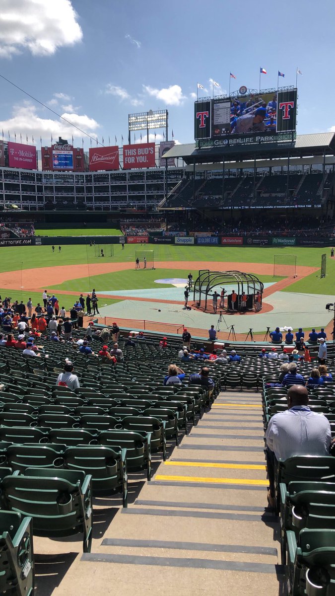 WesDHB's tweet photo. Opening day to watch my boys!! @astros #WeGoingBack2Back https://t.co/H3Urm5rrGw