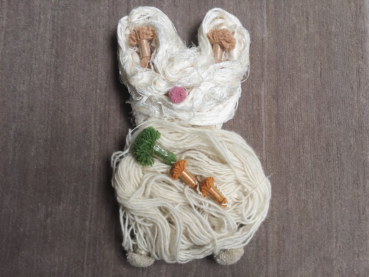 AmalaCarpets's tweet photo. Wishing everyone a wonderful long weekend and a Happy Easter! 🥕🐰#HappyEaster https://t.co/2ilHlt7i8C