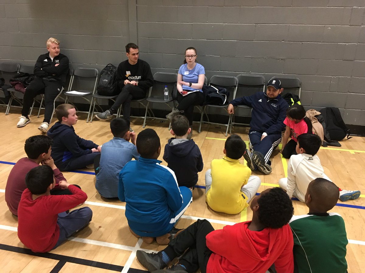 GCUEngagement's tweet photo. The Springburn P5-P7 Cricket Hub is growing week to week. This week’s workshop after cricket is about skills &amp; dream jobs with @GCU_WRAP @EnactusGCU students, Laura &amp; Thomas @GCU_GSBS @CaledonianNews @CricketScotland @wicketzscotland #community #glasgow #cricket https://t.co/dSPSdovc4P