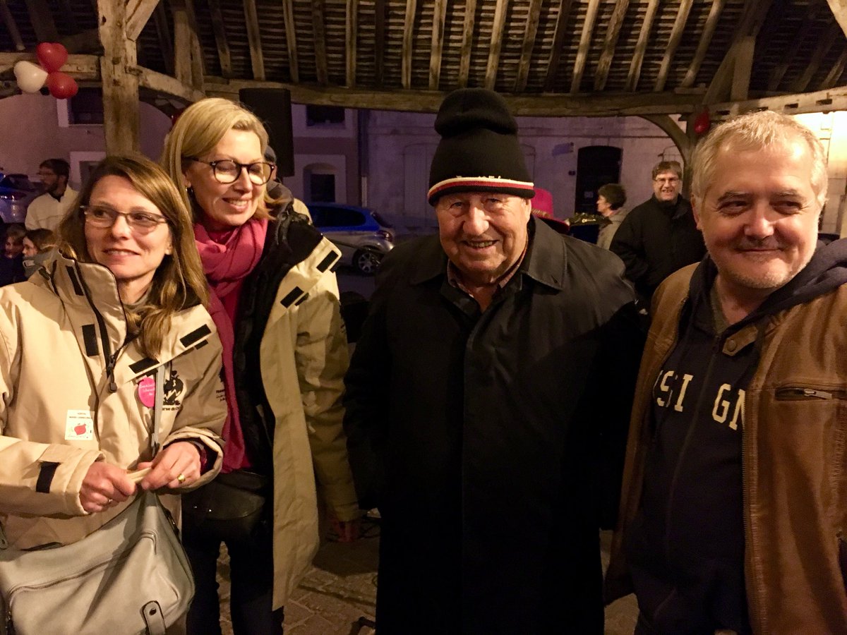 Agence Vie Publique tweet media