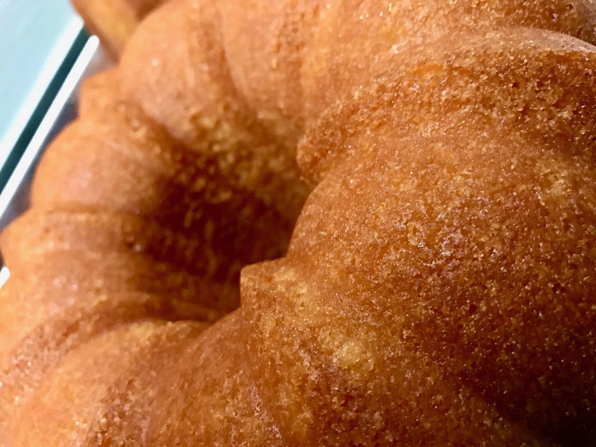 thesweetfix's tweet photo. Make your Easter a little sweeter with your favorite sweet fix! Stop in or call (216)371-YUMM by Saturday (3/31) to secure your treats! https://t.co/s7VNn1EAHR