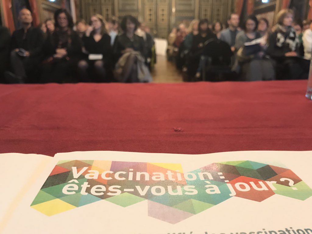 TMesnier's tweet photo. #Vaccins : quoi de neuf en 2018 ?
Conférence avec les professionnels de santé de Charente ce soir autour de cet enjeux de santé publique. #PLFSS2018 cc @agnesbuzyn https://t.co/aLrJar7ihc