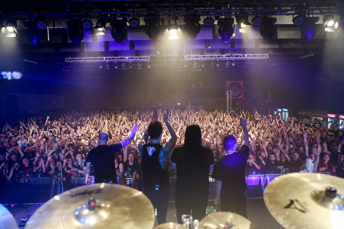 TriviumOfficial's tweet photo. Live show stream of our sold out #Budapest show coming up at 930pm on twitch! https://t.co/aVNzQ6H4PF https://t.co/mhygrdP9Zk