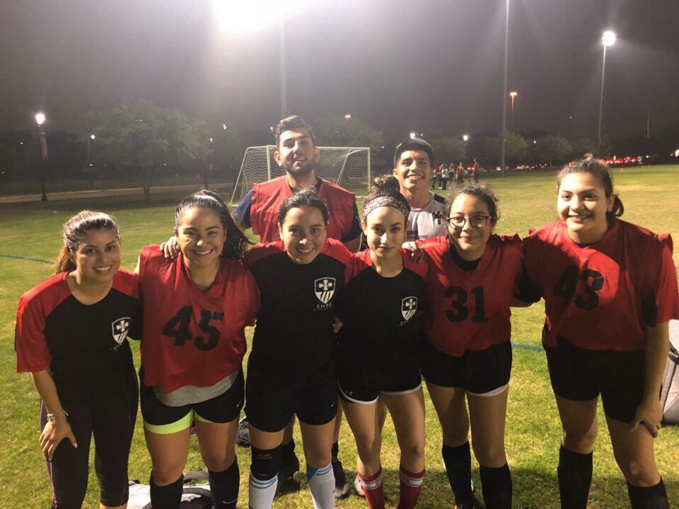 SHPE_UH's tweet photo. We would like to give a huge shoutout to the SHPEtinas for winning both of their soccer games this week while representing SHPE UH!
Thank you for your hard work and success!!! β€οΈ
#SHPEUH #SHPEresentThursday #SHPERegion5 #UH #CoGoogs #DBT https://t.co/91cCSPcd2P
