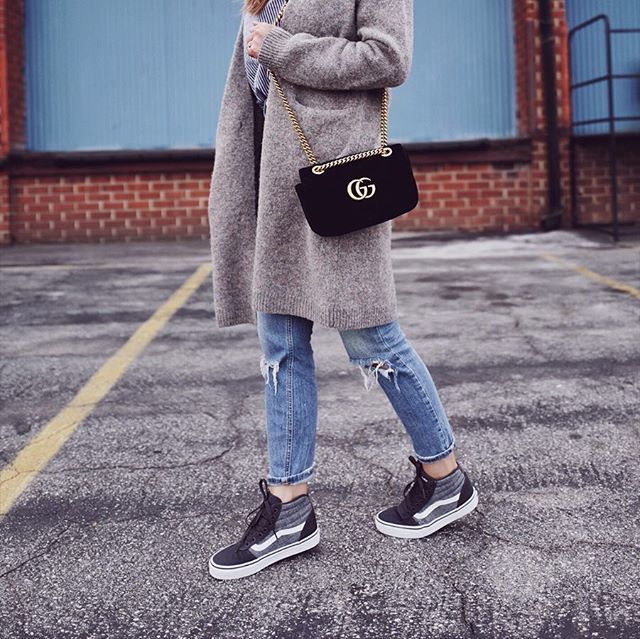 freshfizzle's tweet photo. Who's excited to step into the weekend? 🙋🏻 #stepforward @famousfootwear #vans #ad
•
•
•
•
•
#fbloggers #fashionlook  #fashioninstagram #streetstyleluxe #bloggerstyle #ootdstyle #myootd  #theeverygirl #streetchic #womenwithstyle #streetstyleluxe #… https://t.co/lSJFDDR5a8 https://t.co/yKdHveAHj8